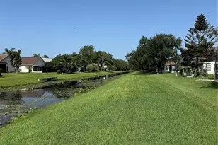 5754 Parkview Lake Dr, Orlando, FL 32821 - Photo 5