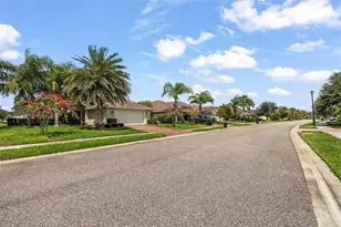 64 Arena Lake Dr, Palm Coast, FL 32137 - Photo 7