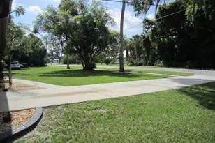 113 W Washington, Deland, FL 32720 - Photo 3