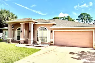 68 Riverview Dr, Palm Coast, FL 32164 - Photo 1