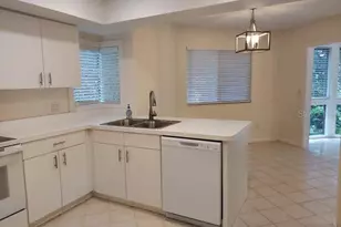 10 Masters Ct, Palm Coast, FL 32137 - Photo 5