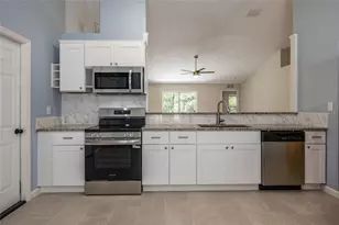 19 Burrell Pl, Palm Coast, FL 32137 - Photo 11