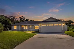 11 Sweet Bay Dr, Palm Coast, FL 32137 - Photo 1