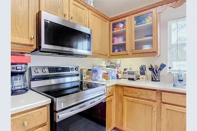 8 Bainbridge Lane, Palm Coast, FL 32137 - Photo 5
