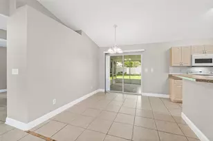 39 Pinwheel Ln, Palm Coast, FL 32164 - Photo 7