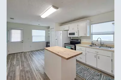 216 S 5th Street #B, Flagler Beach, FL 32136 - Photo 11