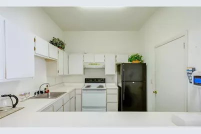 840 Center Avenue #100, Holly Hill, FL 32117 - Photo 19