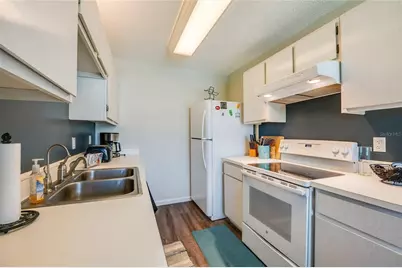 840 Center Avenue #100, Holly Hill, FL 32117 - Photo 9