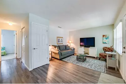 840 Center Avenue #100, Holly Hill, FL 32117 - Photo 5