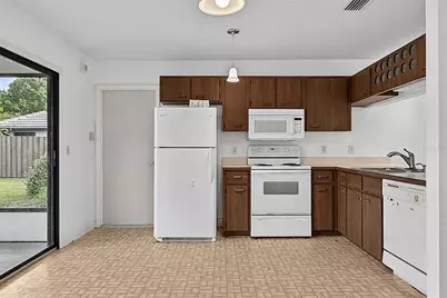 19 Blackberry Place, Palm Coast, FL 32137 - Photo 11