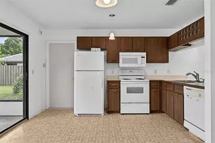 19 Blackberry Pl, Palm Coast, FL 32137 - Photo 11