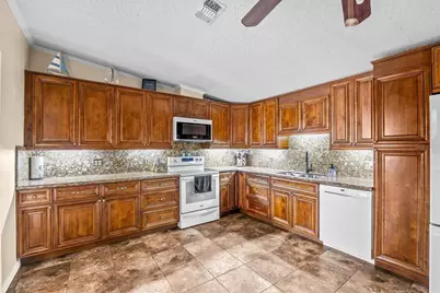 8945 SE 57th Drive, Okeechobee, FL 34974 - Photo 17