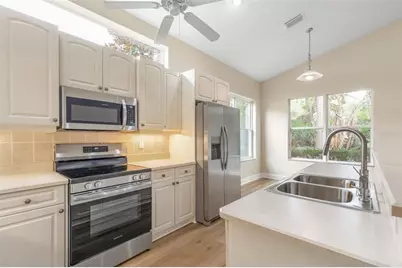 21 Village View Drive, Palm Coast, FL 32137 - Photo 5