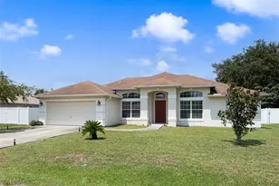 7 Phoenix Ln, Palm Coast, FL 32164 - Photo 1