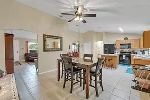 27 Patric Dr, Palm Coast, FL 32164 - Photo 9