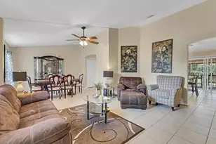 27 Patric Dr, Palm Coast, FL 32164 - Photo 5