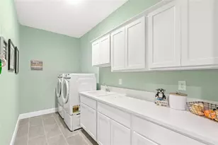 2214 Elegant Mnr Cir, Edgewater, FL 32141 - Photo 29