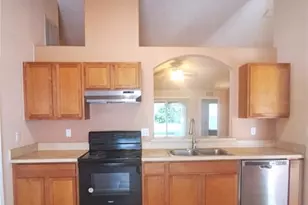 16 Lloshire Path, Palm Coast, FL 32164 - Photo 5