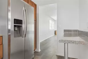 5501 80th St N, Saint Petersburg, FL 33709 - Photo 9