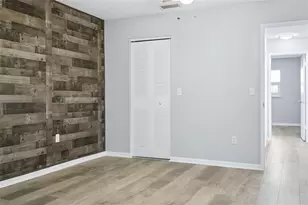 5501 80th St N, Saint Petersburg, FL 33709 - Photo 17
