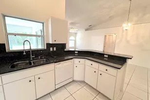106 Point of Woods Dr, Palm Coast, FL 32164 - Photo 19