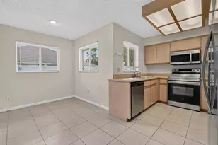 22 Pinelynn Ln, Palm Coast, FL 32164 - Photo 11