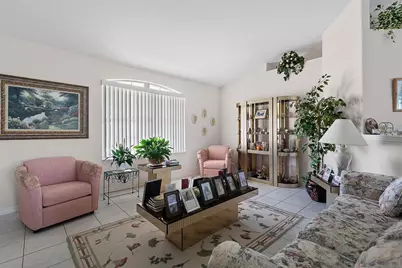 52 Fenwick Lane, Palm Coast, FL 32137 - Photo 5