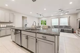 14 Woodworth Dr, Palm Coast, FL 32164 - Photo 11