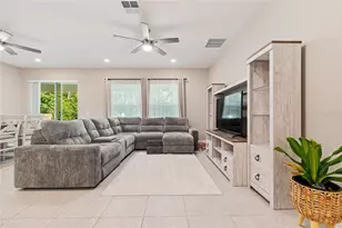 14 Woodworth Dr, Palm Coast, FL 32164 - Photo 5