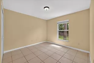 37 Pine Hill Ln, Palm Coast, FL 32164 - Photo 9