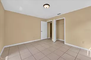 37 Pine Hill Ln, Palm Coast, FL 32164 - Photo 7