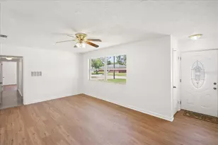2125 W Lou Dr, Jacksonville, FL 32216 - Photo 5