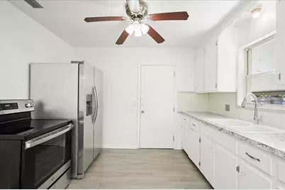 2125 W Lou Drive, Jacksonville, FL 32216 - Photo 17
