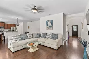 227 Birchwood Dr, Palm Coast, FL 32137 - Photo 9