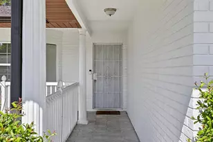 874 Goldcoast Dr, Deltona, FL 32725 - Photo 3