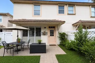 8074 Murano Cir, Palm Beach Gardens, FL 33418 - Photo 3