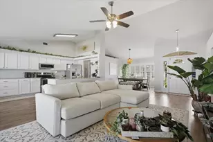 13 Burnham Ln, Palm Coast, FL 32137 - Photo 11