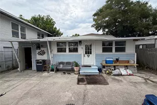 618 15th St N, Saint Petersburg, FL 33705 - Photo 1