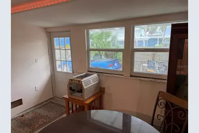 618 15th Street N, Saint Petersburg, FL 33705 - Photo 9