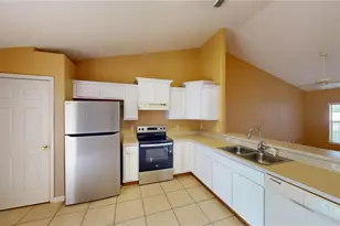 18 Lloleeta Path, Palm Coast, FL 32164 - Photo 11