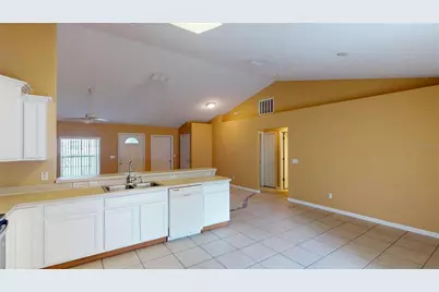 18 Lloleeta Path, Palm Coast, FL 32164 - Photo 13