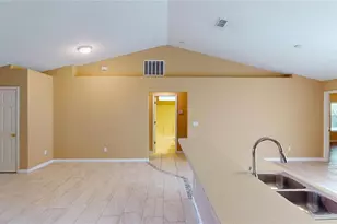 18 Lloleeta Path, Palm Coast, FL 32164 - Photo 3