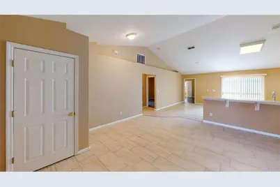 18 Lloleeta Path, Palm Coast, FL 32164 - Photo 5