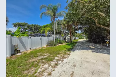 2617 S Daytona Avenue, Flagler Beach, FL 32136 - Photo 35