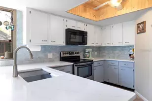8 Fairways Cir, Palm Coast, FL 32137 - Photo 13