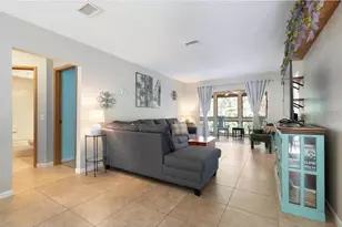 8 Fairways Cir, Palm Coast, FL 32137 - Photo 5