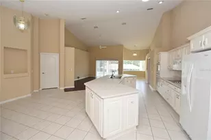 10 Crampton Ct, Palm Coast, FL 32137 - Photo 7