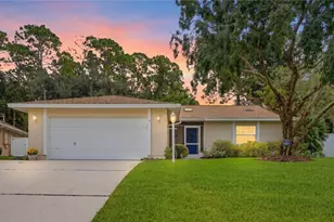 12 Woodford Ln, Palm Coast, FL 32164 - Photo 1