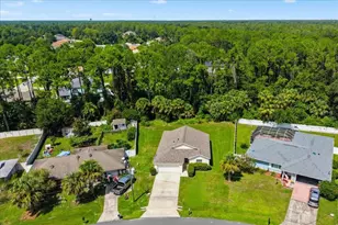 19 Pilgrim Dr, Palm Coast, FL 32164 - Photo 1