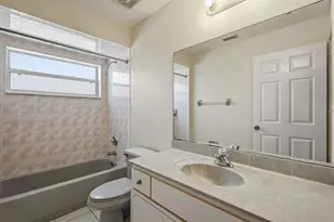 4 Pony Ln, Palm Coast, FL 32164 - Photo 5